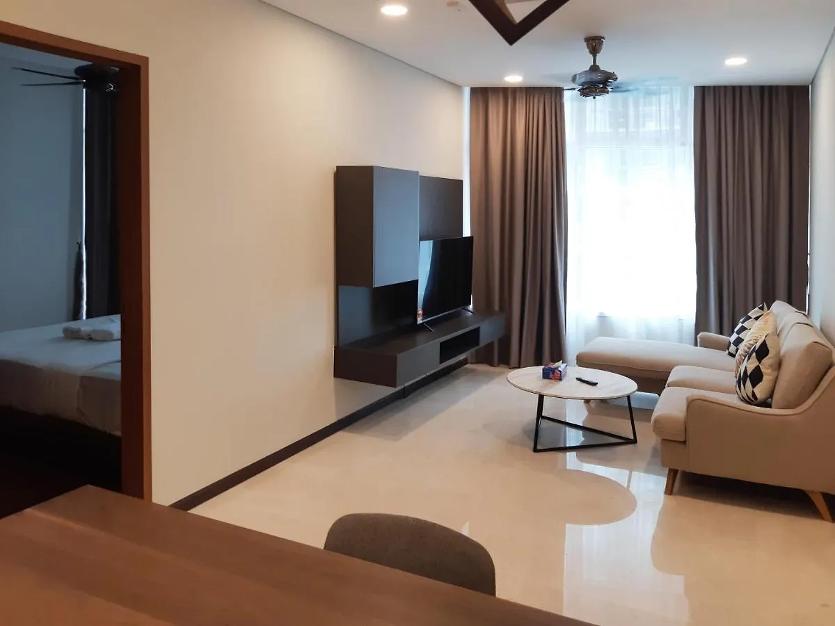 Level 50 Plus At Sky Suites Klcc Apartment