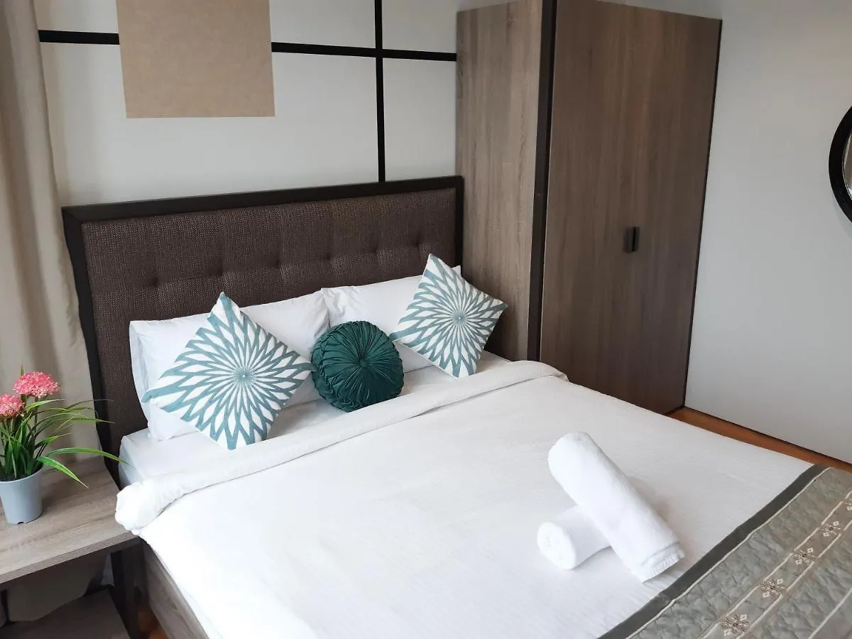 Apartment Level 50 Plus At Sky Suites Klcc Malaysia